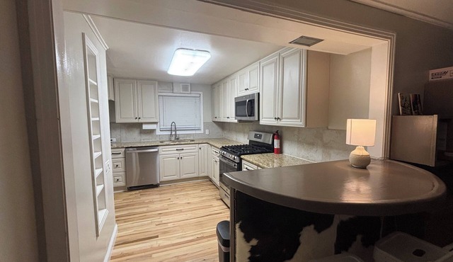 Luxury West 7th Fort Worth Stay - Walkable/Central