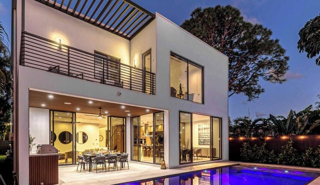 LVS Villa Enclave- Brand New Luxe Las Olas Beach Villa