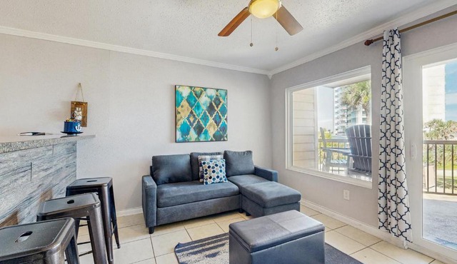 Maravilla Condos - Anchors Away