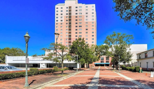 Masters Tournament: Spacious 2BR 2BA in a secured building in downtown Augusta