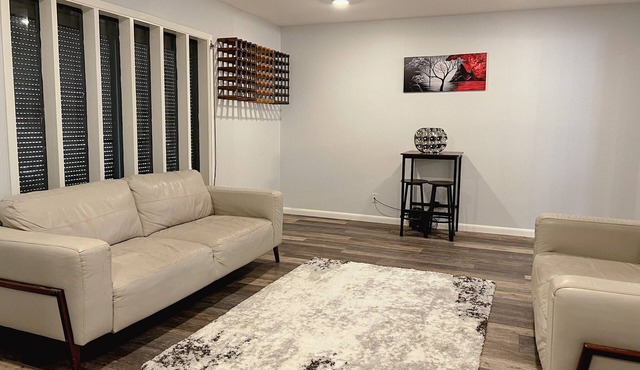 Modern. 2 Master Suites. Near Dtown & Bay - Corporate Vacation in Corpus Christi