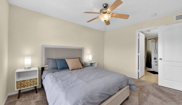 Modern 2BR Stay in Prime Location