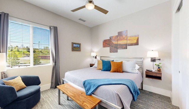 Modern and Cozy Near Downtown, Red Rocks, Hiking, CSM Boulder 30mins