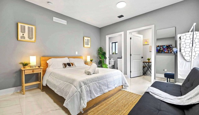 Modern Studio Near Wynwood & Design District