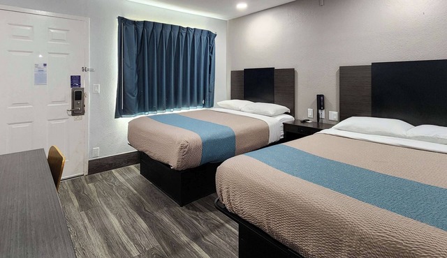 Motel 6 Galveston, TX