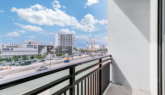 New 2Bed2Bath Condo Close to Jackson Memorial Hospital