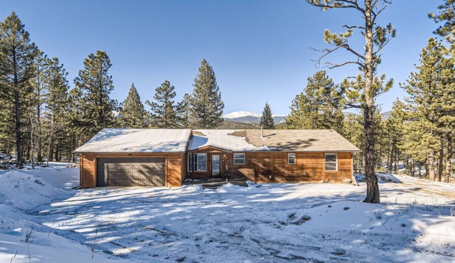 NEW! Bailey Bliss: Hot Tub, Views, & Fast Wifi