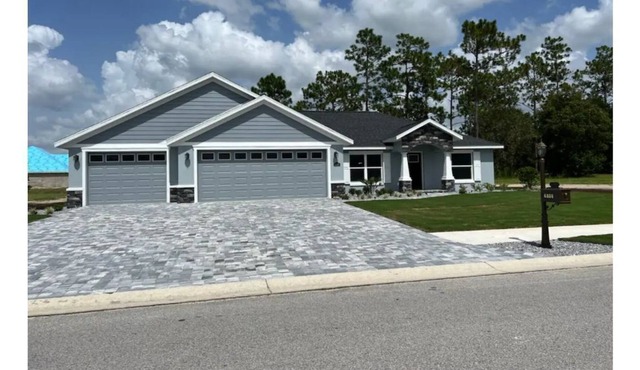 New Golf Course Home Absolutely Stunning 3/2