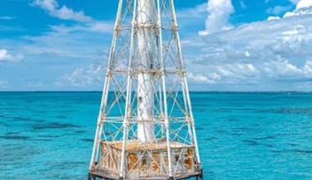 New oceanside Florida Keys canal home private pool by the ocean Key Largo