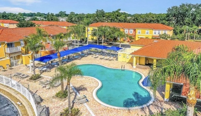 NEW*❤️SPACIOUS TOWNHOUSE NEAR THEME PARKS❤️