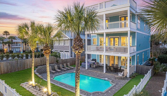 NEW/Steps to the Beach/Hot Tub/Pool/Fully Loaded