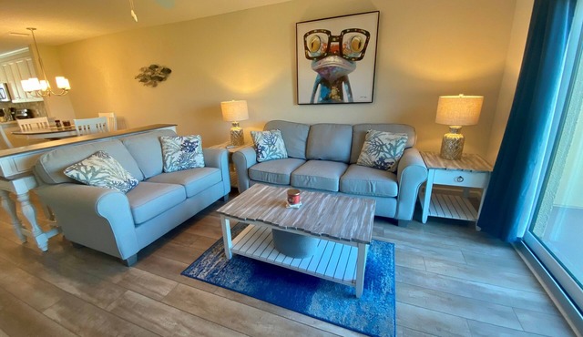 Newely renovated Oceanview Townhouse