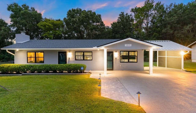 Newly updated dog-friendly retreat with yard, fireplace & W/D - near attractions