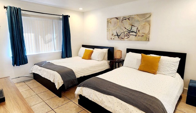 Oasis at Hollywood - Sleeps 6- Unit 10
