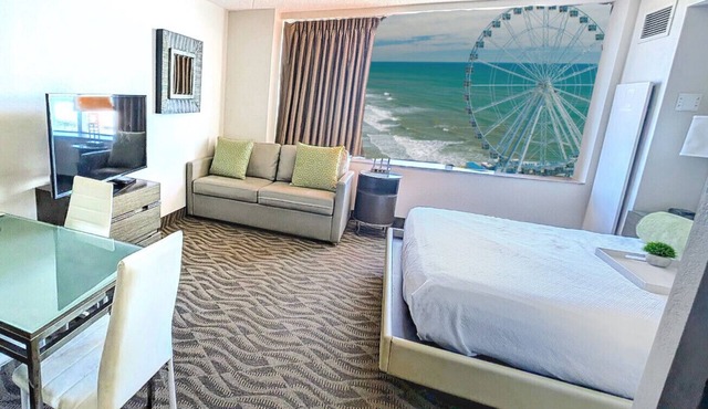 Ocean Front Luxury Comfy Queen Bed