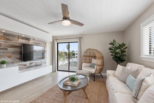 Ocean Shores Villa 2 in Key Largo with pool and boat slip