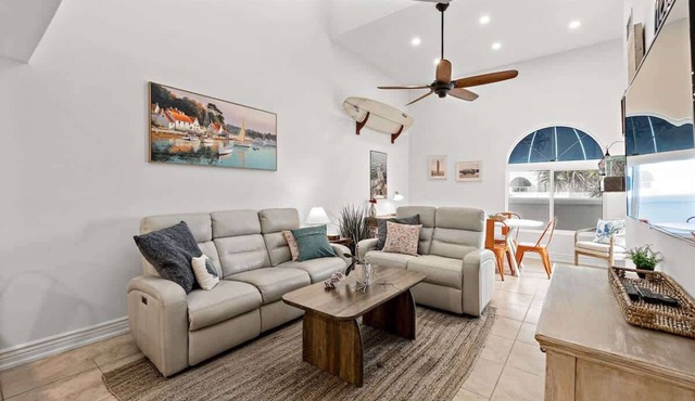 Ocean View, 2 Primary Suites, Heated Pool, Beach