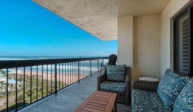 🌊 Oceanfront 2/2 | Big Balcony | Beach Views from Every Room 🏖️ | Heated Pool & Garage