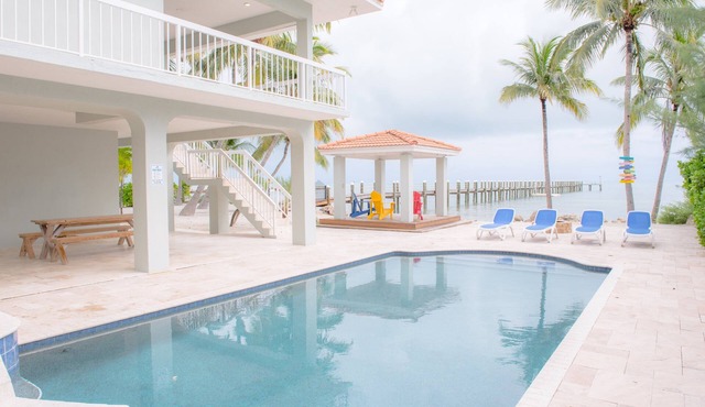 Oceanfront 3 bedroom with dock