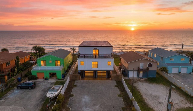 Oceanfront 8/4 | Industrial Chic | Large Groups