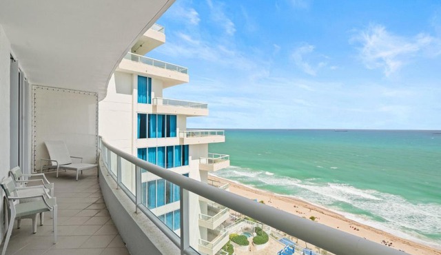 Oceanfront Ritz-Carlton 1 Bedroom Luxury Residence