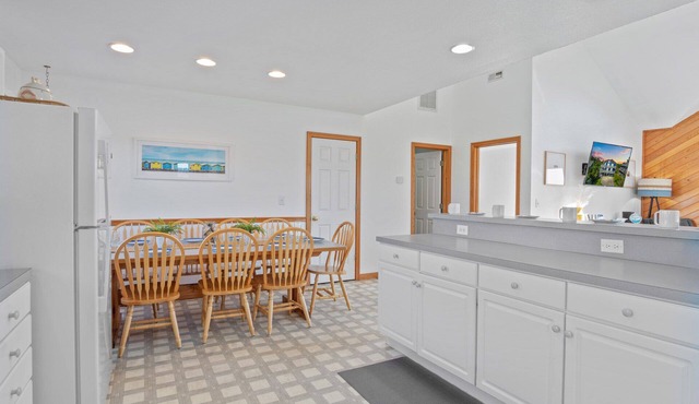 Oceanside Dog Friendly Home w/Hot Tub, Screen Porch, Media Room, Beach Nearby