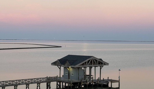 On Galveston Bay - Fishing and relaxing Paradise For discriminating guests