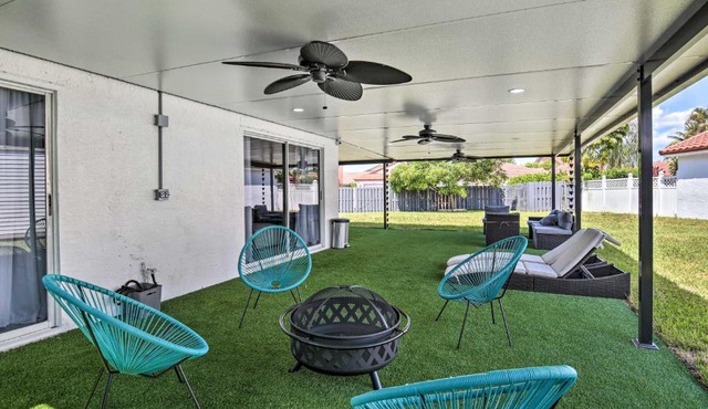 Peaceful Miami Gardens Getaway with Lake Views!