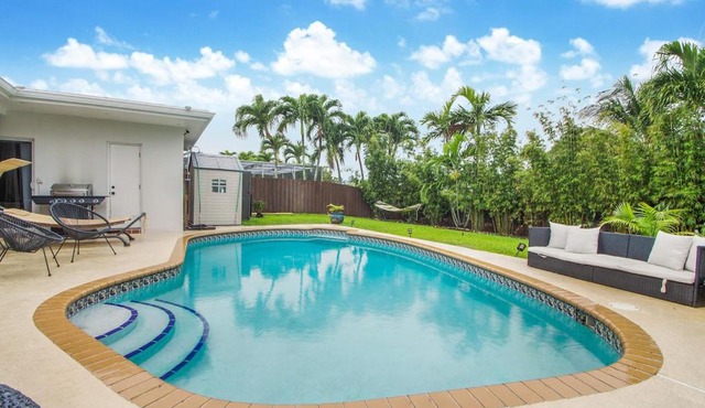 Peaceful Retreat With A Pool 15 Min Away Beach
