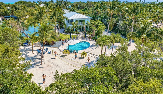 Peninsula Villa | Boat Dock | Heated Pool | Sunset Point
