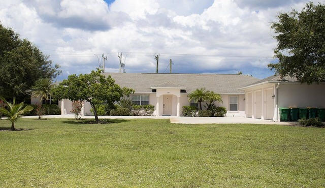 Perfect 2 Bedroom House on Charlotte Harbor Area, Charlotte County House 5822