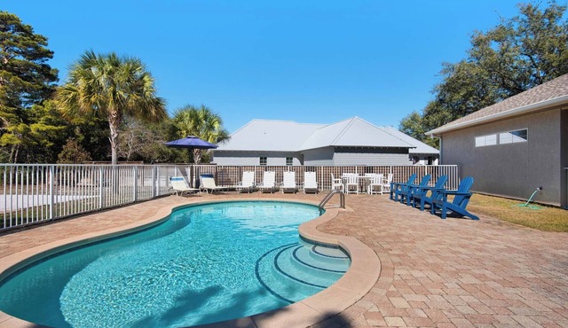 Pet Friendly 🐾 Private Pool | 4 Bikes Included 🚲 Beach Retreat
