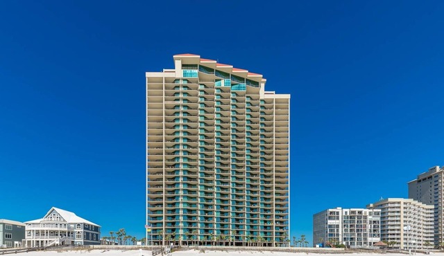 Phoenix West 207 3 Bedroom Condo
