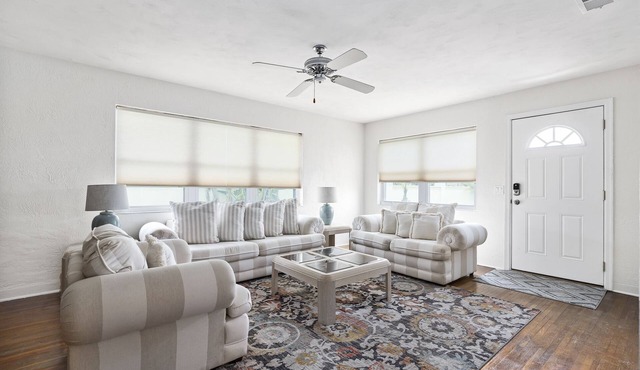 Plaza Cottage | One Block from the Beach and Close to all Activities!