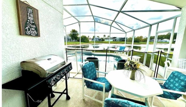 Pleasant Home close theme parks
