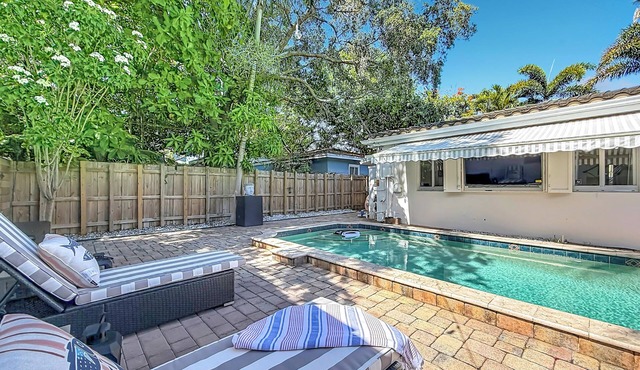 Pool House in Fort Lauderdale