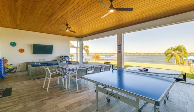 Poolside Paradise & Boat Dock! Haven on Lake Clay