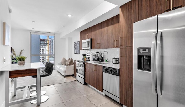 Prime Location 1-Bed Retreat With Free Parking