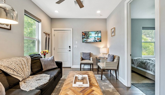 Prime Luxury: New Townhouse in Tampa's Best Spot!