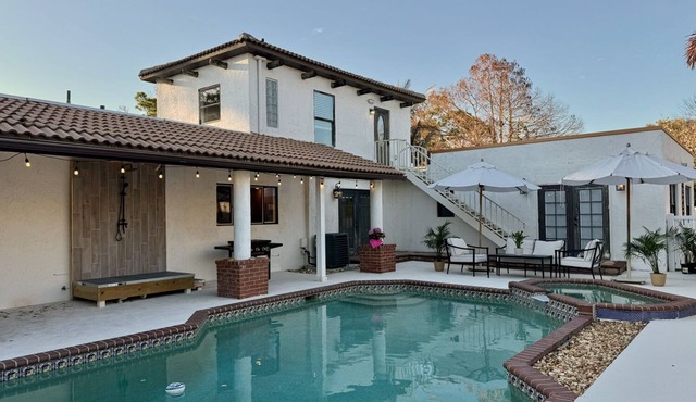 Private 5BR Pool Retreat Boat & RV Friendly 1 Acre Near JRTC & Wabasso Ramp