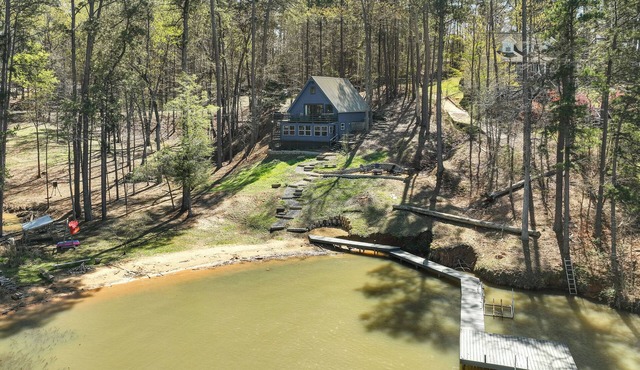 Private Beach & Dock! Cozy Lake Sinclair Cabin