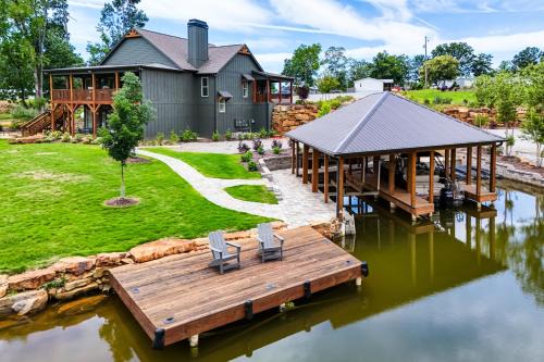 Private Boat Launch & Dock! Huge Lay Lake Retreat in Shelby