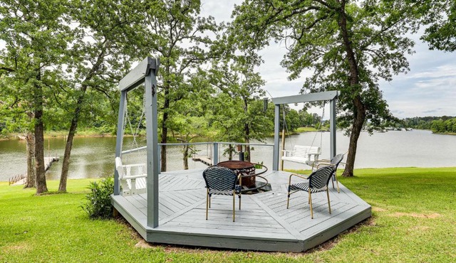 Private Dock + Decks: Lake O' the Pines Escape