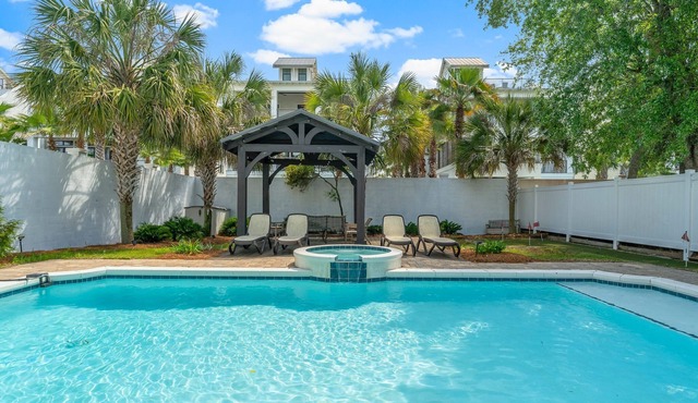 Private Heated Pool & Hot Tub - Golf Cart - Steps to Beach - Crystal Beach