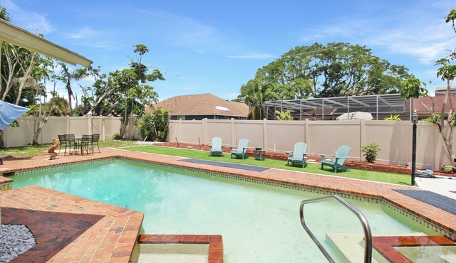 Private pool home with game room - Shaker Of Salt