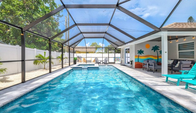 Private Pool Paradise | Putt-putt! Games! Fire Pit