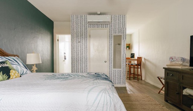 Private Studio Walk to Beach - Apartment 2