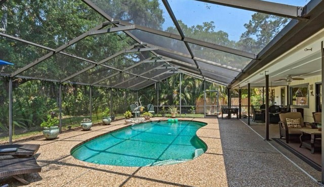 Private Tropical Oasis VR25-00152