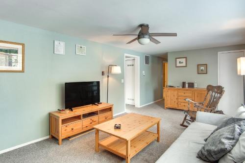 Private Yard, Walk to River: Buena Vista Retreat!