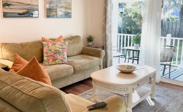 Q16 Comfortable 2 BR, 2 BA second level in Ocean Walk